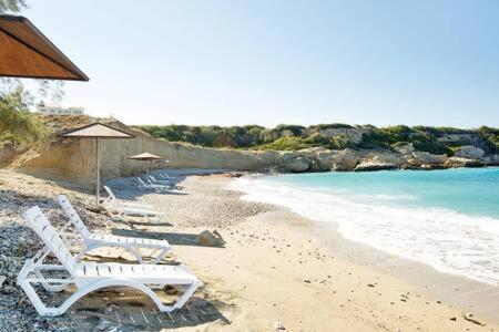Joya Cyprus Mandarin Penthouse Lux Apartment Agios Nikolaos  Bagian luar foto